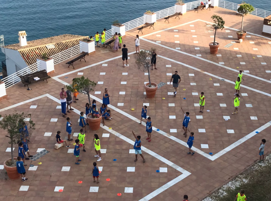 Niños jugando al Xecball